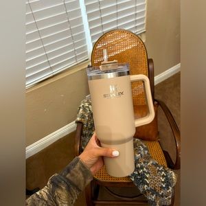Stanley 40-Ounce Tumbler cup
